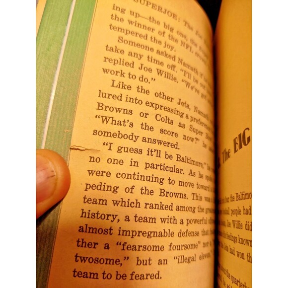 The Joe Namath Story by Bortstein, Larry Tempo Paperback-1969-NFL Football - Picture 12 of 14
